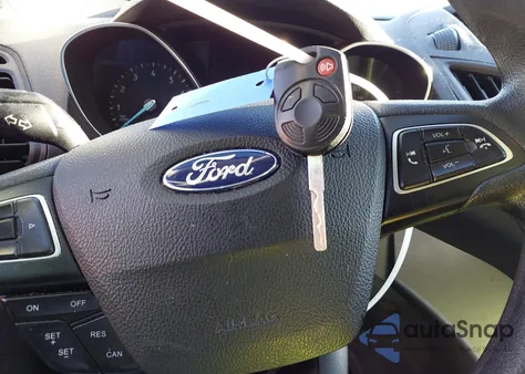 2018 Ford Escape S z USA, uszkodzony, nr VIN 1FMCU0F78JUC24709